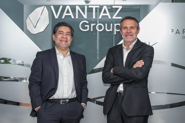 Juan Cariamo y Mauro Mezzano, co-CEOs de Vantaz Group.