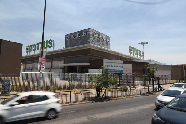 Este Tottus, donde la empresa de todos modos está levantando un Open Plaza, no volverá a abrir. Foto: Rodolfo Jara