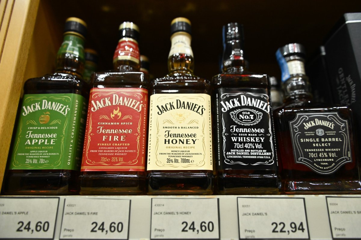 <p>Autos, bourbon y Boeing: la UE publica nueva lista de aranceles a productos estadounidenses por 72 mil millones de euros en respuesta a tarifas de Trump</p>