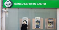 Crisis de Espirito Santo amenaza extender el contagio a la banca de Portugal y de Europa