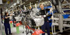 EEUU: récord de manufacturas y construcción extiende recuperación al segundo semestre