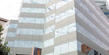 Mercado baja castigo a Banco Penta por inicio de proceso de venta