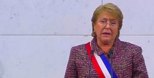 Caso "Caval" golpea a Bachelet: aprobación llega a un 39%, el nivel más bajo de su actual mandato