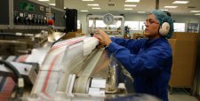 Producción industrial enero anotó una baja interanual de 0,6%
