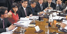 Gobierno pisó el acelerador y pone urgencia a debate de reforma laboral