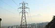 Filiales de CGE demandan a generadoras y abren nuevo flanco en retraso de decretos