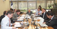Avanza en el Senado proyecto sobre inversión extranjera