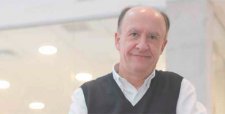 Larroulet: “La Constitución se puede perfeccionar para,por ejemplo, profundizar el derecho de propiedad”