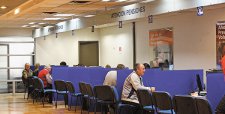 AFP registran su mayor desinversión del año en firmas locales y Endesa lidera la lista