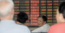 Beijing vuelve a intervenir en la bolsa para asegurar que nada empañe celebraciones