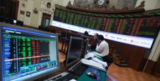 Bolsa de Santiago cae casi 2% en línea con negativa tendencia global por temor a salud económica de China