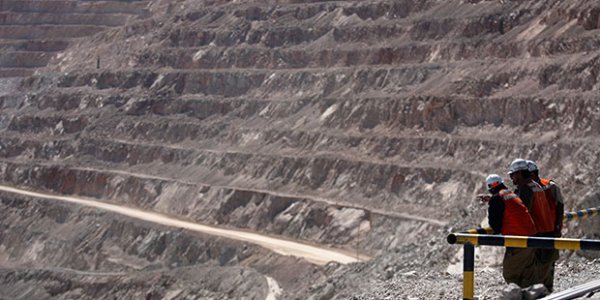 Recrudece crisis minera: AMSA despide 320 personas y Escondida prepara nuevo ajuste