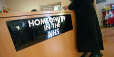 Reino Unido estudia vetar la homeopatía del sistema público por falta de eficacia Foto_0000000520151113123514
