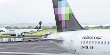 Volaris: la línea aérea low cost mexicana que prepara su aterrizaje en Chile