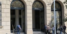 Economistas temen que no se alcanzará meta fiscal y Hacienda asumiría déficit de 1,1% a 2018