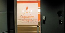 Crecen cuestionamientos a Grupo Arcano y el SII revisaría impuestos pagados vs. utilidades