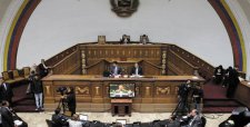 Parlamento venezolano aprobó ley de amnistía que beneficiará a 78 presos políticos