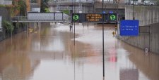 Costanera Norte logra primeros acuerdos con comerciantes y SVS oficia a concesionaria por efecto de temporal