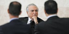 Nuevo gobierno de Brasil anota primer triunfo con aprobación de meta fiscal