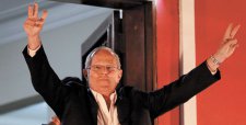 Kuczynski se imponía por estrecho margen en la segunda vuelta de las elecciones en Perú