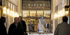 Ripley olvida a Liverpool y su acción alcanza mayor nivel desde junio de 2011