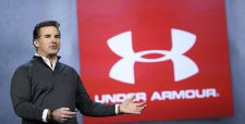 ¿Por qué el CEO de Under Armour le manda cada Navidad una tarjeta con amenazas a su rival de Nike?