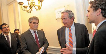 Pensiones: oposición saca al pizarrón informe del BC y asegura que efecto en empleo es alto