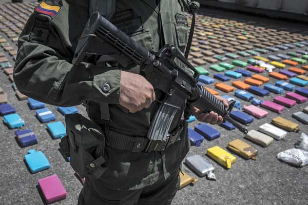 Tras la paz con las FARC, la guerra contra las drogas aún complica a Colombia