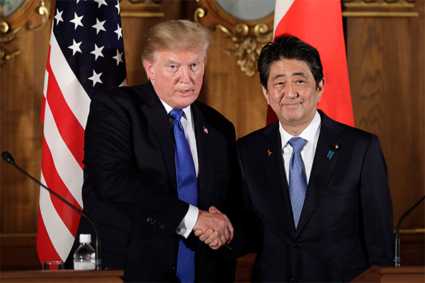 <p>Trump y Abe plenamente de acuerdo en aplicar "máxima presión" sobre Corea del Norte</p>