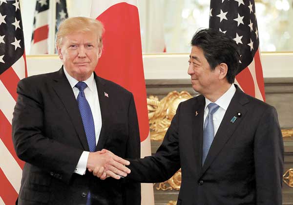 <p>Trump denuncia que comercio de Japón no es justo en primera escala de su gira por Asia</p>