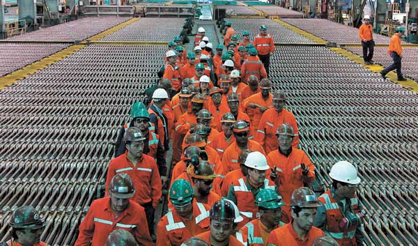 <p>Sindicatos mineros desechan adelantar negociaciones ante alza en el precio del cobre</p>