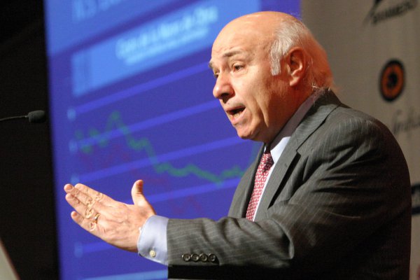 <p>Corbo: “Es necesario, de una vez por todas, avanzar en jornadas laborales más flexibles”</p>