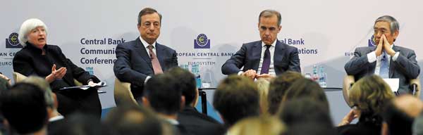<p>Janet Yellen critica a sus pares de la Fed por opinar de más sobre la política monetaria</p>