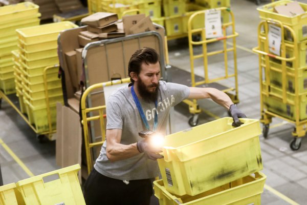 Posible ingreso de Amazon a negocio de medicamentos hace temblar a las farmacias