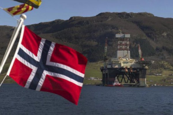 Mayor fondo soberano del mundo estudia vender todas sus inversiones en petroleras