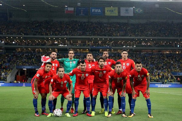 Fracaso mundialista de Chile hace a Nike perder su histórica batalla con Adidas