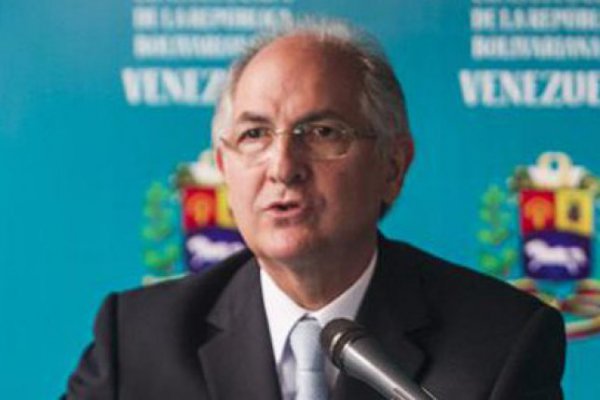 <p>Líder opositor Antonio Ledezma escapa de arresto domiciliario y abandona Venezuela</p>