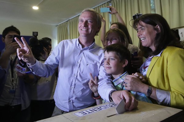 Kast y su llamado a los chilenos: "Mientras más gente vote mejor"
