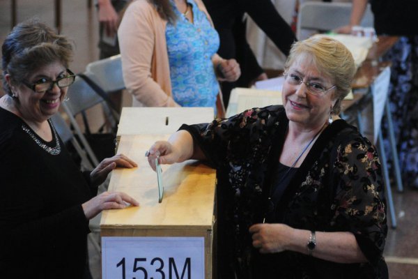Presidenta Bachelet y candidatos presidenciales en jornada electoral