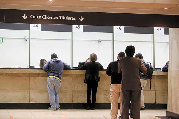<p>8% crecerían los ingresos del sistema financiero por sistemas de pago</p>