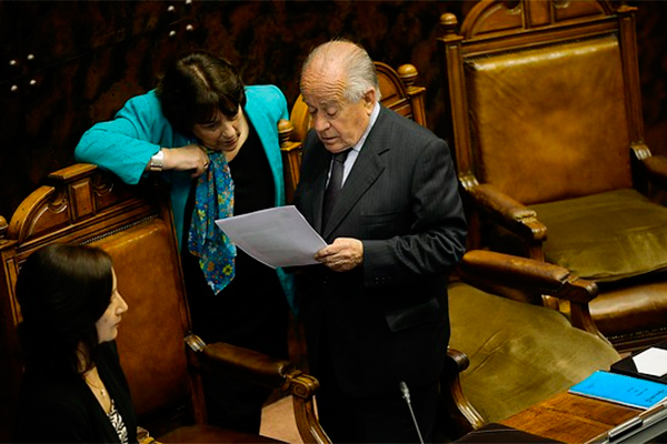 <p>Senado: Chile Vamos logra 38% de los votos y la DC es la gran perdedora</p>