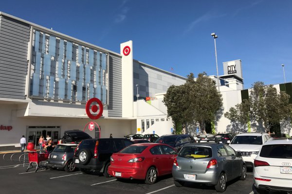 <p>Incierto futuro del retail tradicional al inicio de la temporada navideña</p>