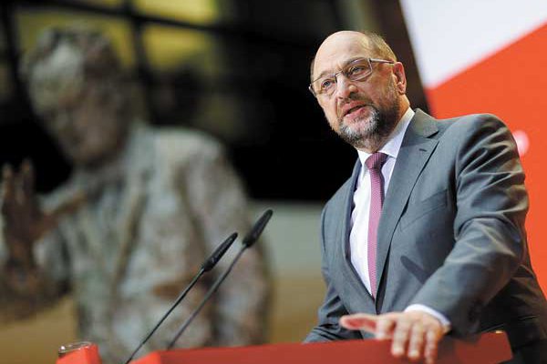 Alemania: crece la presión para que los socialdemócratas apoyen a Merkel
