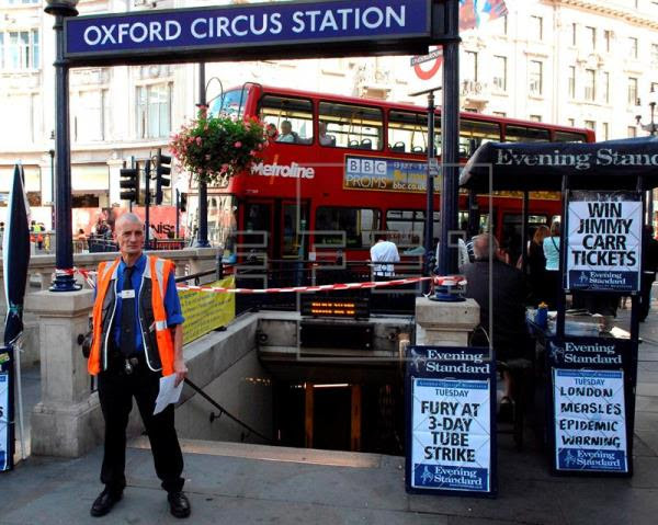 <p>Evacúan estación de metro en Londres por tiroteo</p>