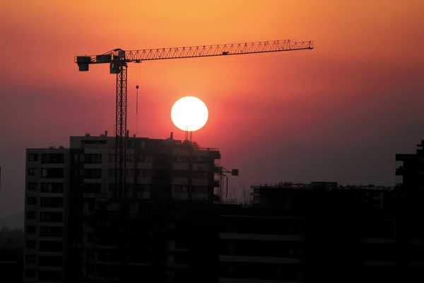 <p>Constructoras en alerta ante definición electoral: mapean riesgos para el ciclo político</p>