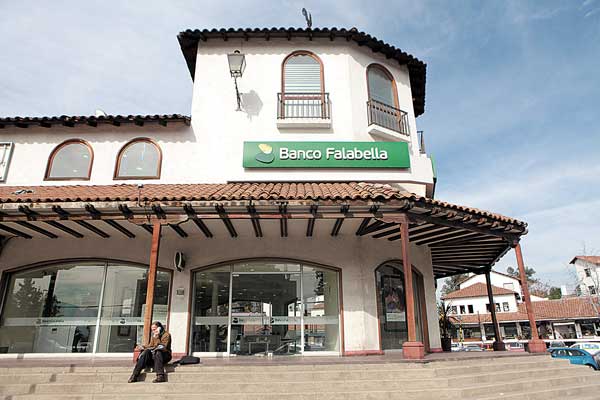 Banco Falabella sufre en Perú por los efectos de El Niño y disminuye sus ganancias