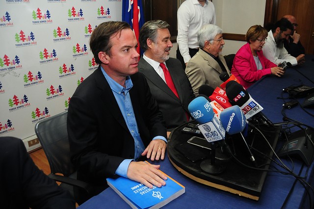 <p>Diputado Matías Walker renuncia a la presidencia de la Democracia Cristiana y se agudiza la crisis</p>