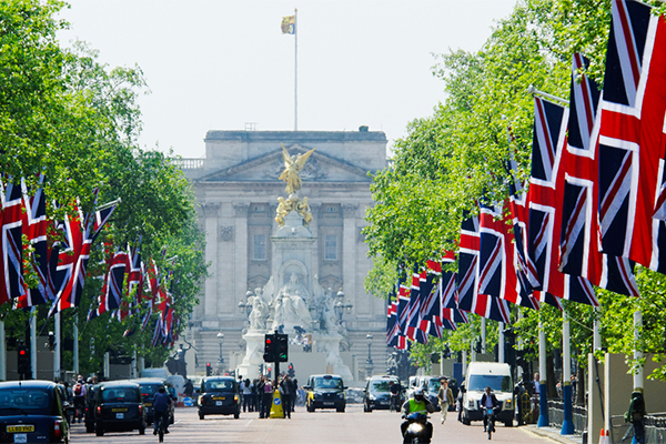 <p>La xenofobia y narcisismo influyeron en voto a favor del brexit</p>