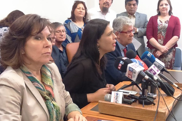 <p>Sector público y el gobierno firman el reajuste: ministra Krauss destaca que desde 2014 no se lograba un acuerdo</p>