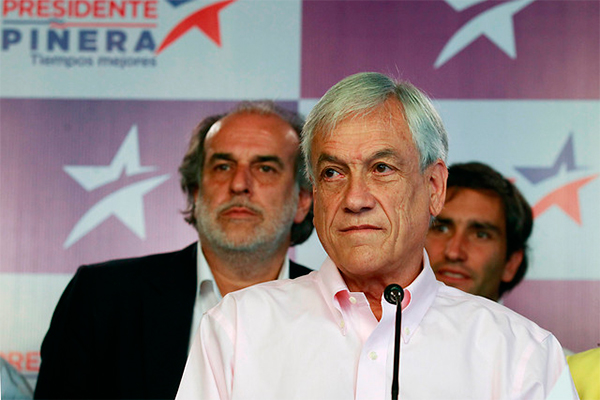 <p>Piñera por propuesta de Guillier de eliminar el CAE: "Se parece cada vez más a Maduro"</p>